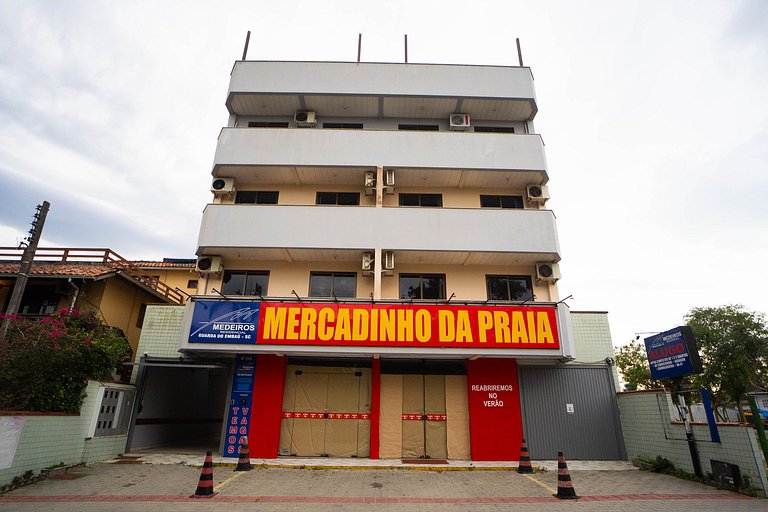 Apartamento completo próximo à Praia da Guarda do Embaú, em
