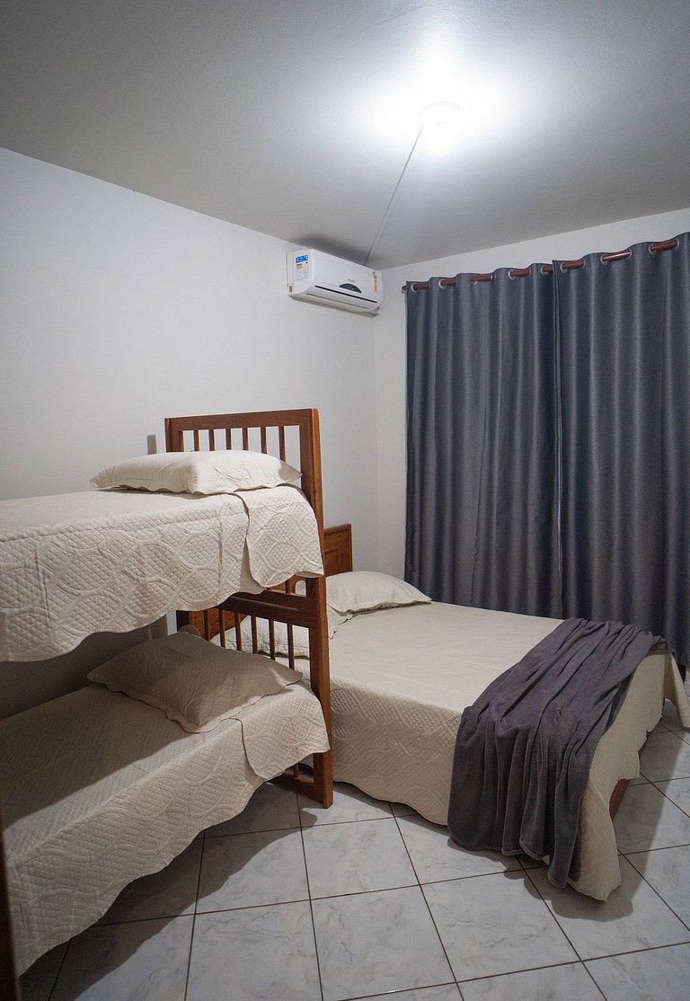Apartamento completo próximo à Praia da Guarda do Embaú, em