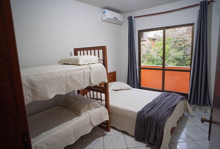 Apartamento completo próximo à Praia da Guarda do Embaú, em
