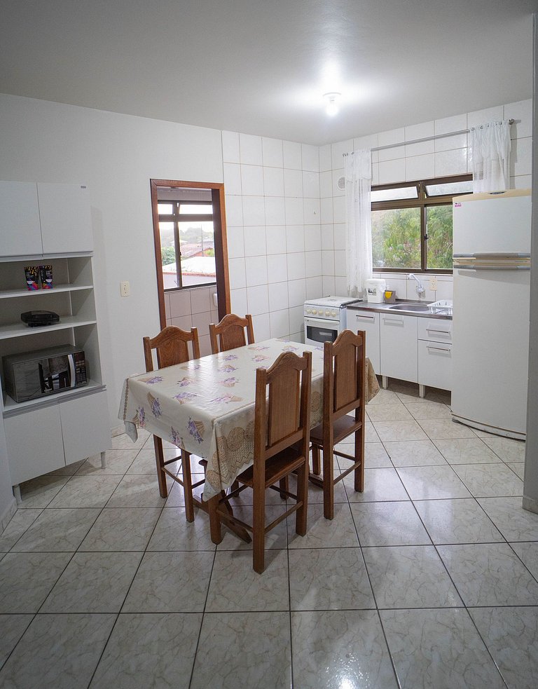 Apartamento completo próximo à Praia da Guarda do Embaú, em