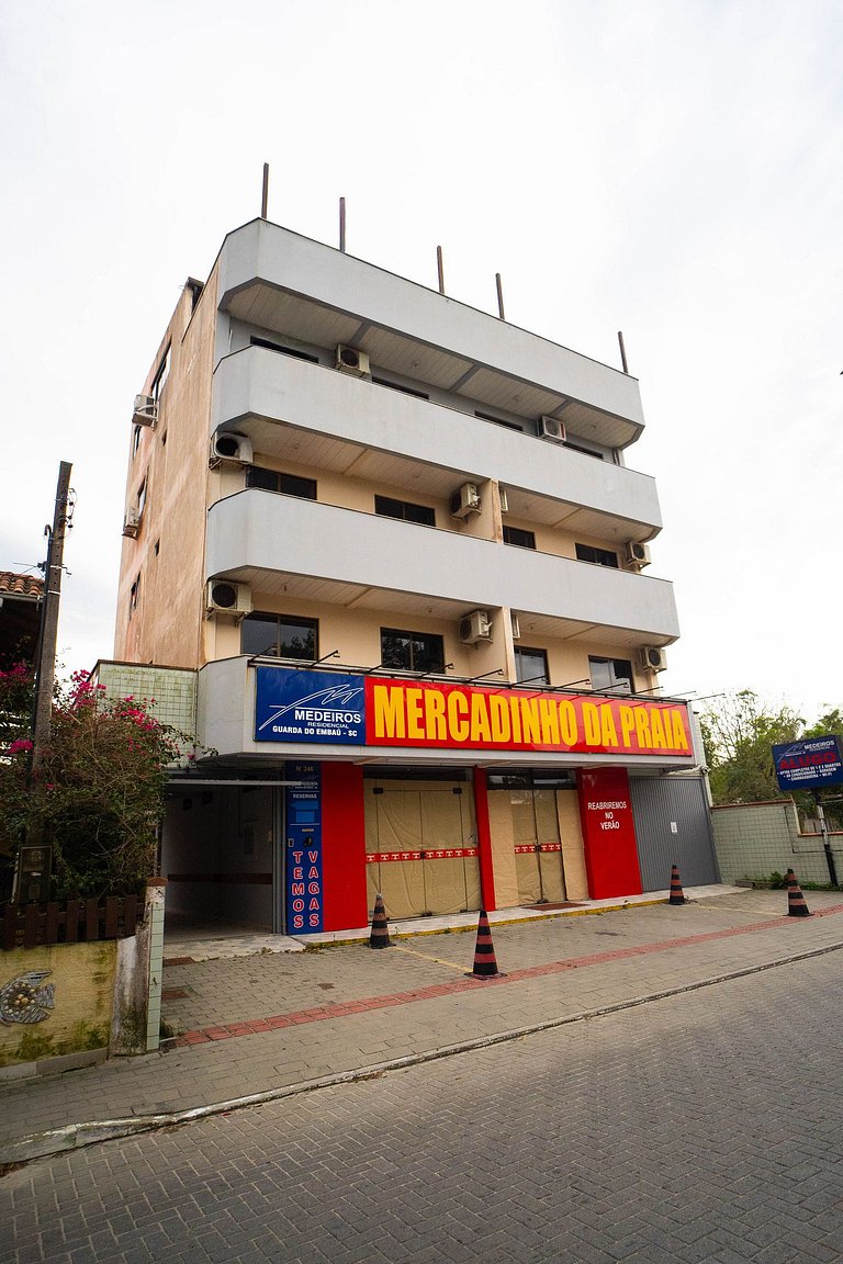 Apartamento completo próximo à Praia da Guarda do Embaú, em