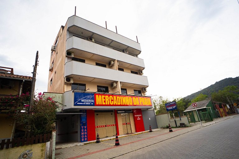 Apartamento completo próximo à Praia da Guarda do Embaú, em
